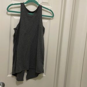 GUC Athletic top sz sm 170